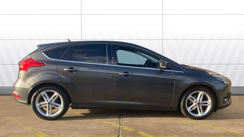 Ford Focus 1.0 EcoBoost 125 Titanium 5dr Petrol Hatchback